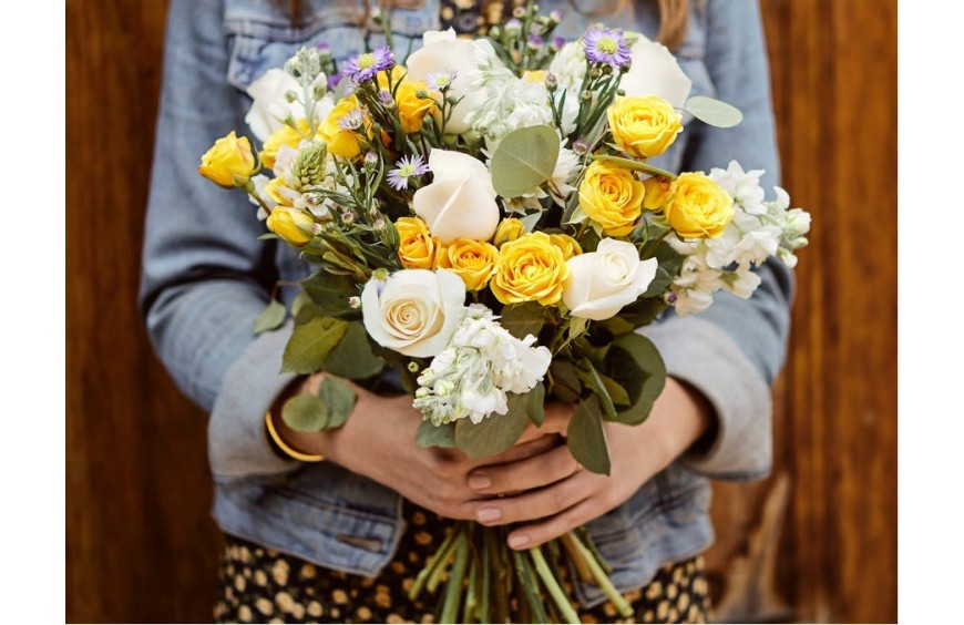 Tricks To Keep Flowers Fresh And Long Lasting