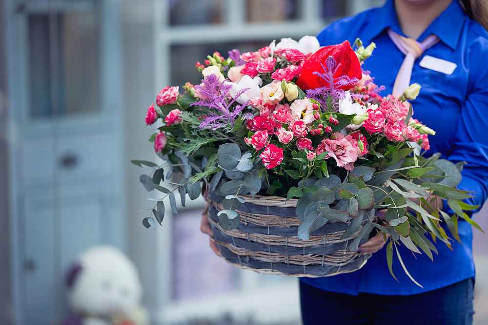 Covent Garden – Last-Minute Birthday Gifts Online Flower Delivery Solutions in Dubai
